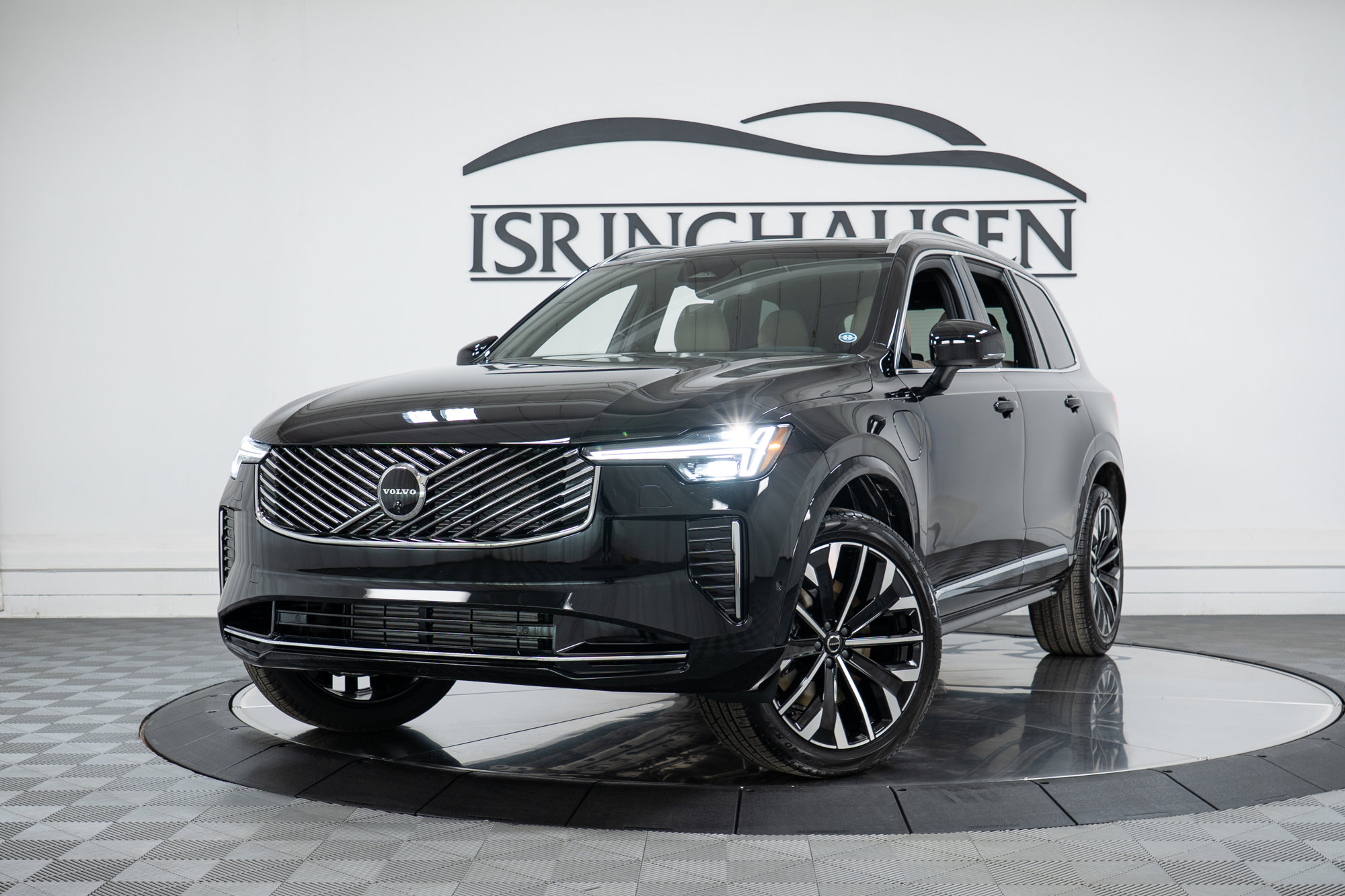 New 2026 Volvo XC90 T8 Plus w/ Protection Package Premier image 27