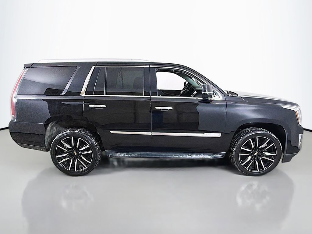 Used 2018 Cadillac Escalade Premium Luxury image 18