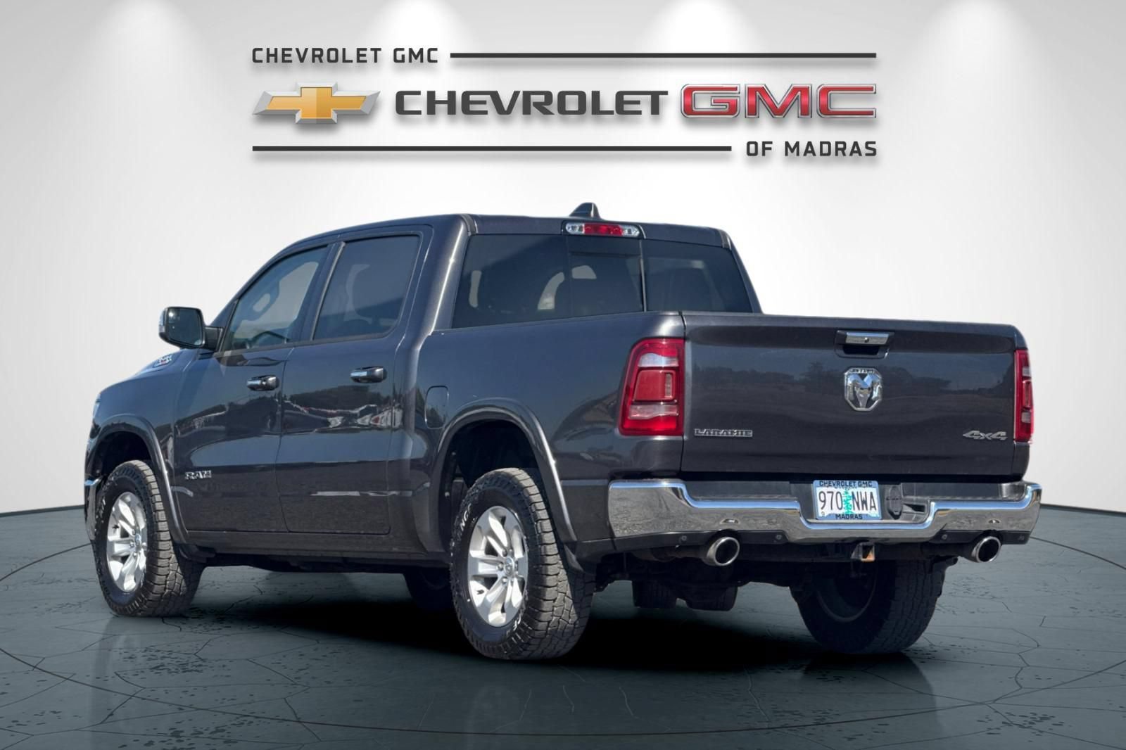 Used 2022 RAM 1500 Laramie AWD/4WD image 5