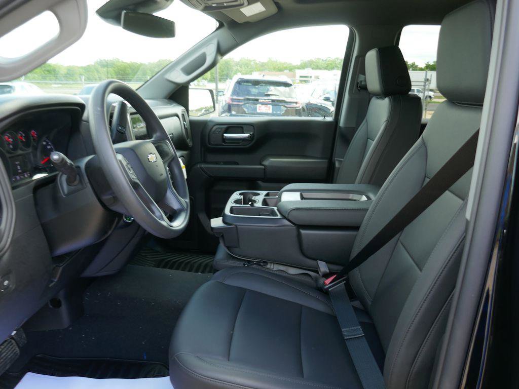 New 2026 Chevrolet Silverado 1500 W/T w/ WT Value Package AWD/4WD image 14