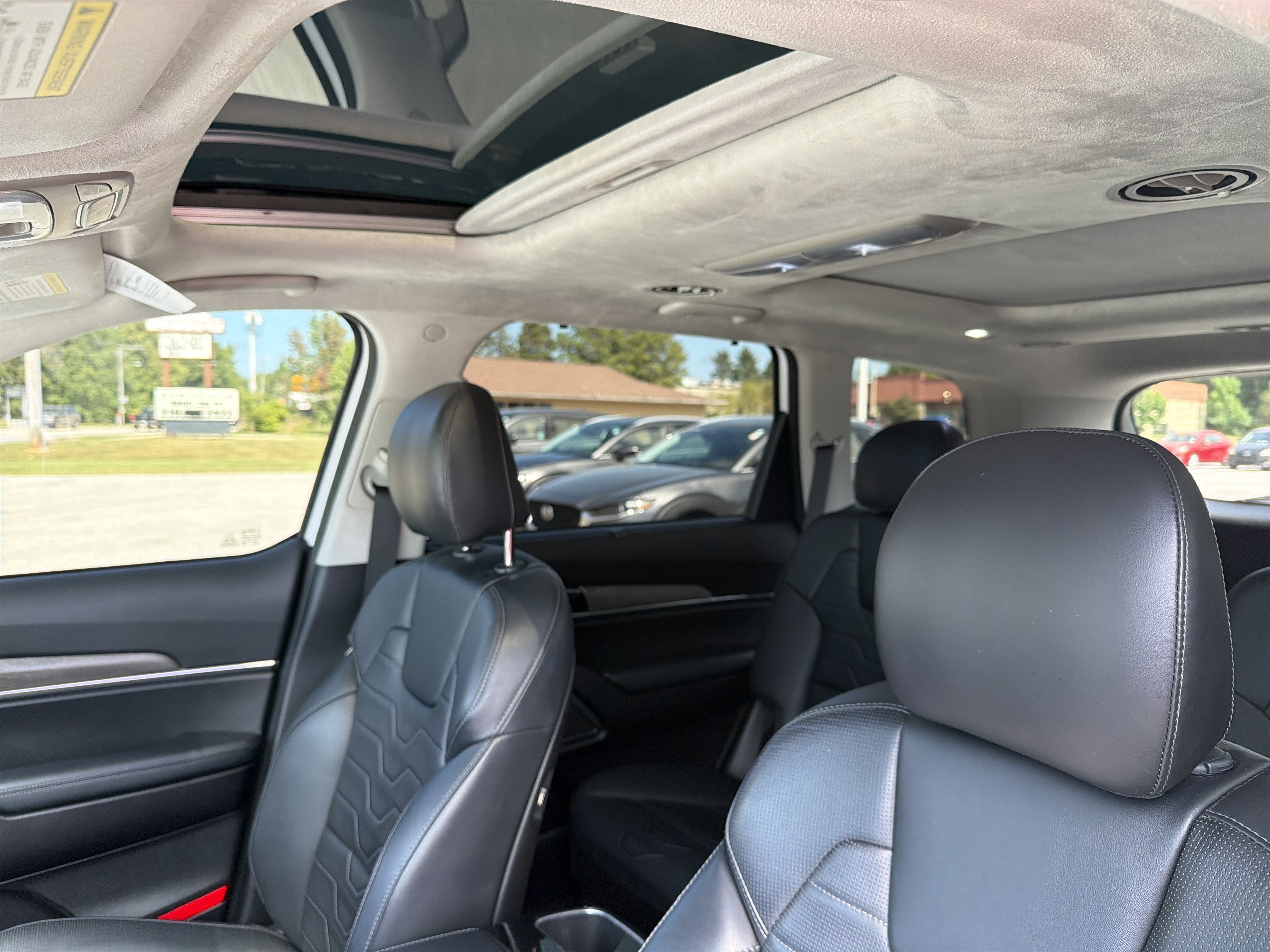 Used 2020 Kia Telluride SX w/ SX Prestige Package AWD/4WD image 16