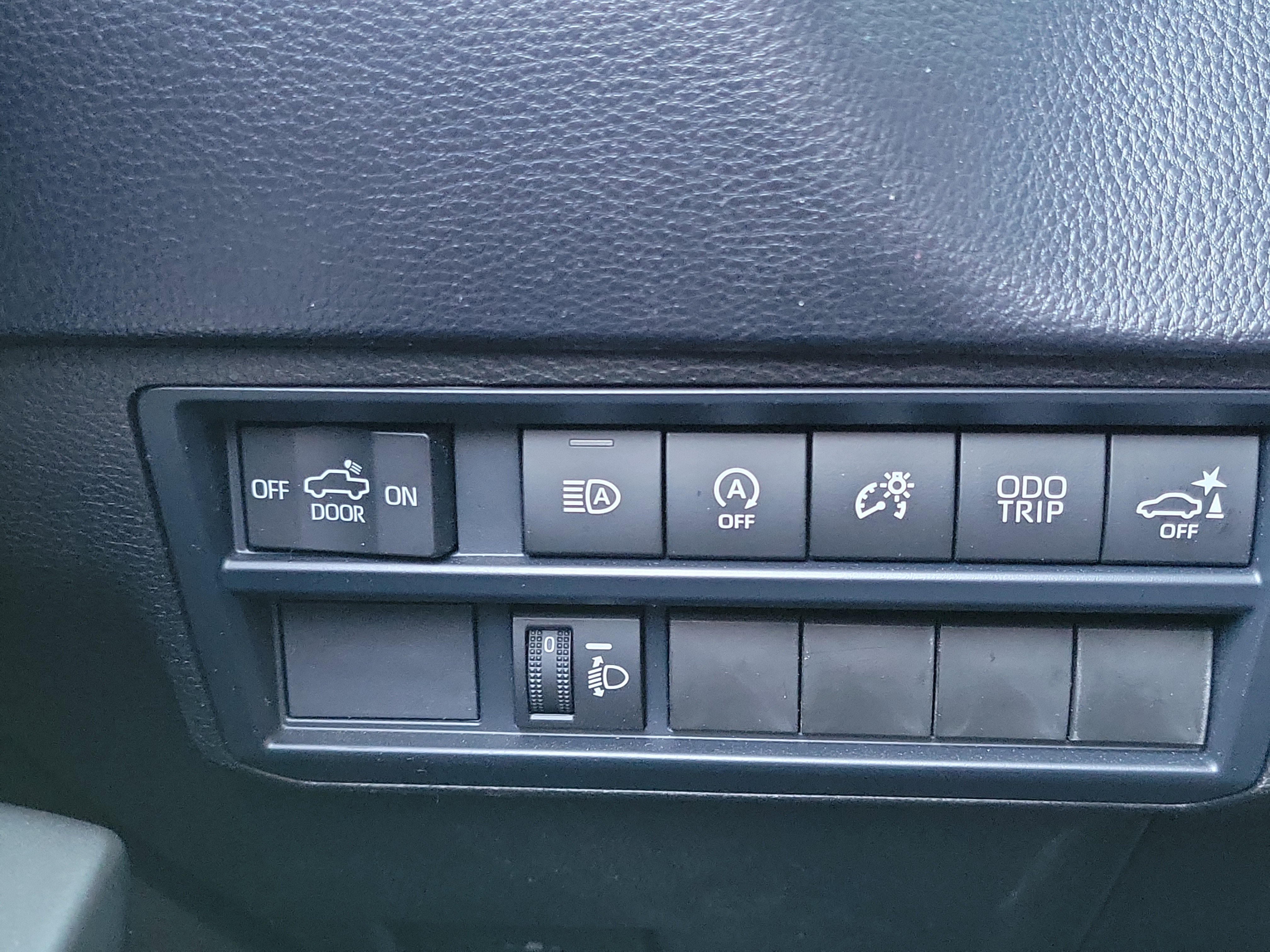 Used 2025 Toyota Tundra SR5 w/ SR5 Convenience Package image 15