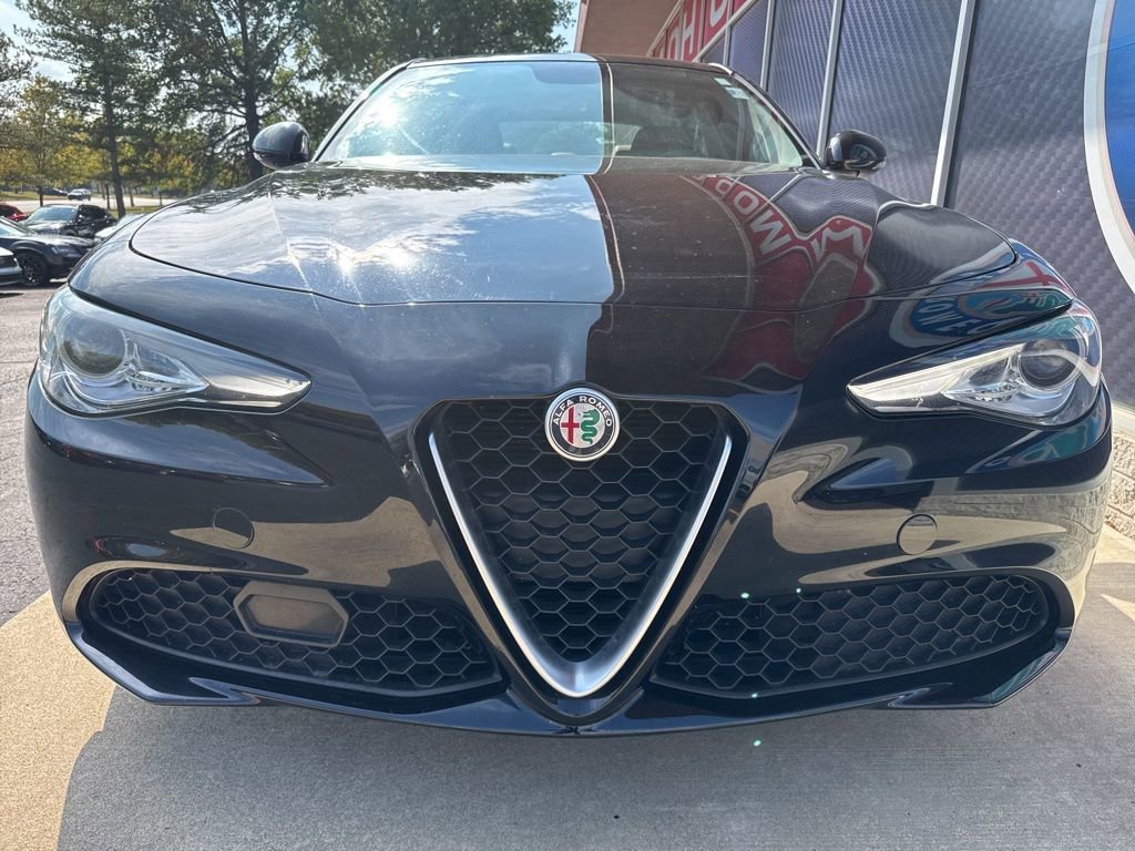 Used 2018 Alfa Romeo Giulia AWD image 7