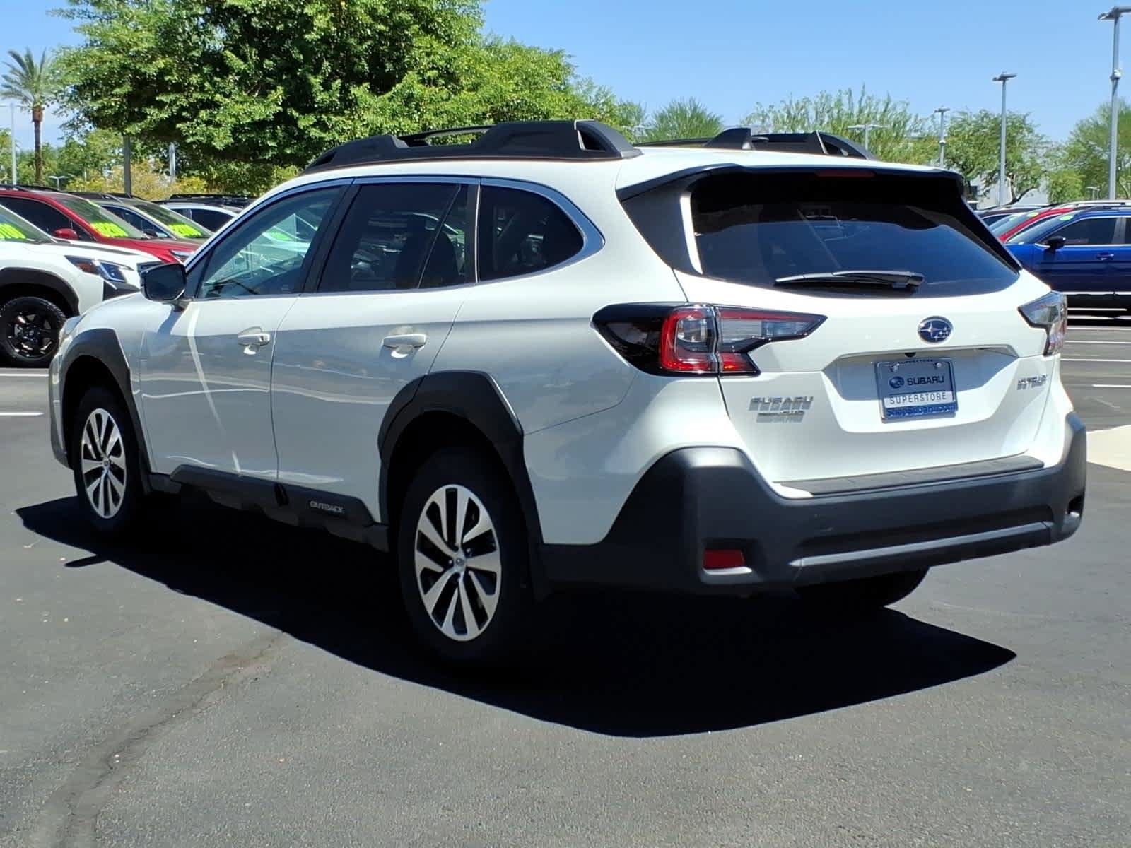 Used 2025 Subaru Outback Premium AWD/4WD image 5