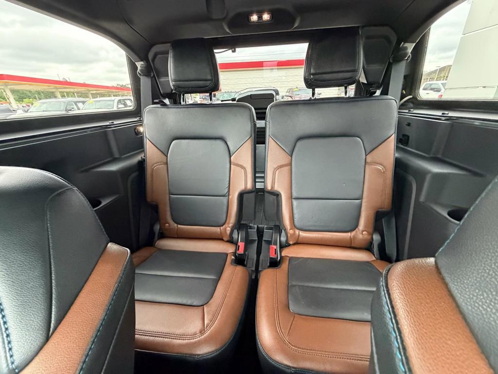 Used 2022 Ford Bronco Outer Banks AWD/4WD image 11