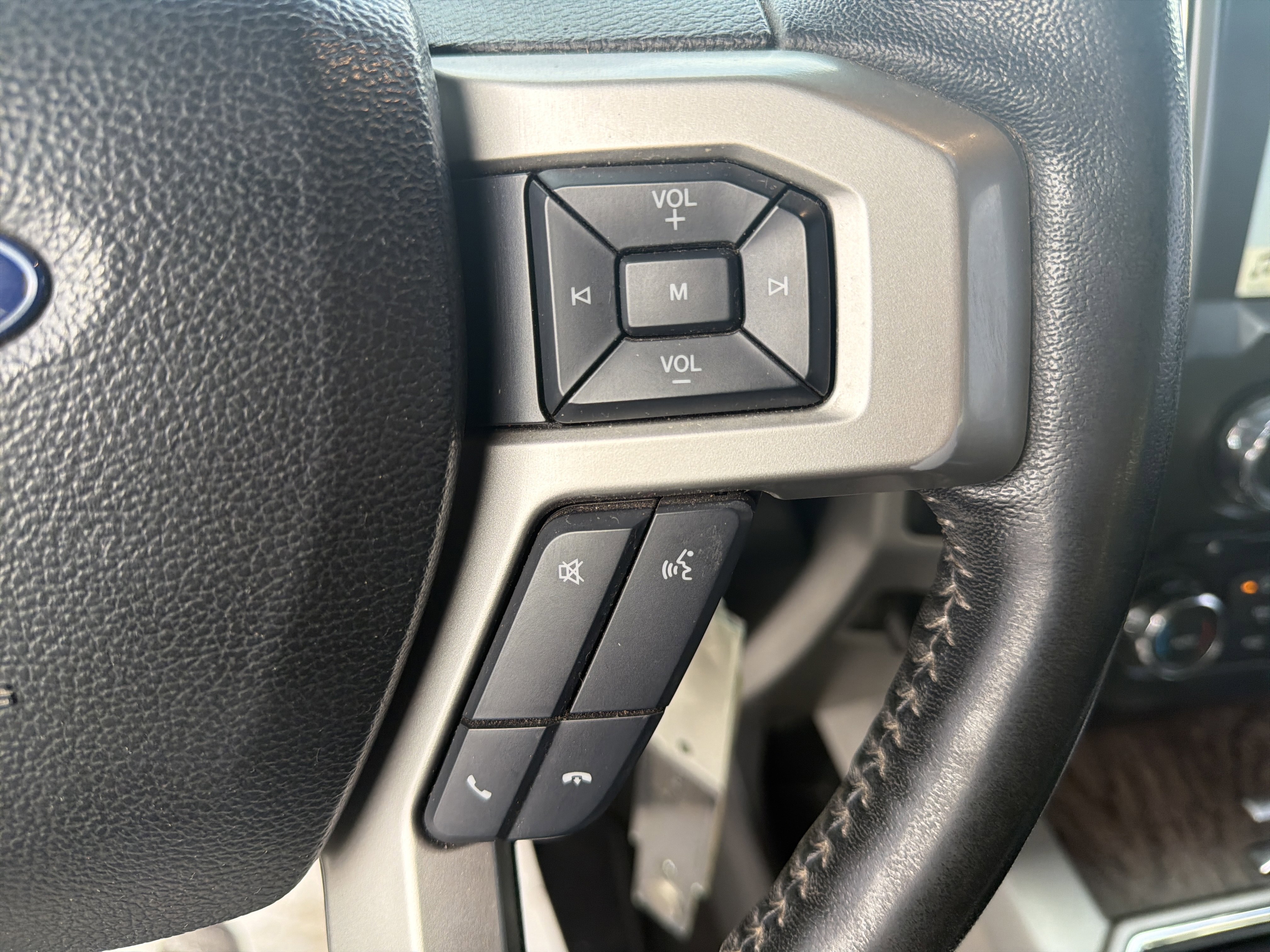 Used 2017 Ford F250 Lariat w/ Chrome Package image 20