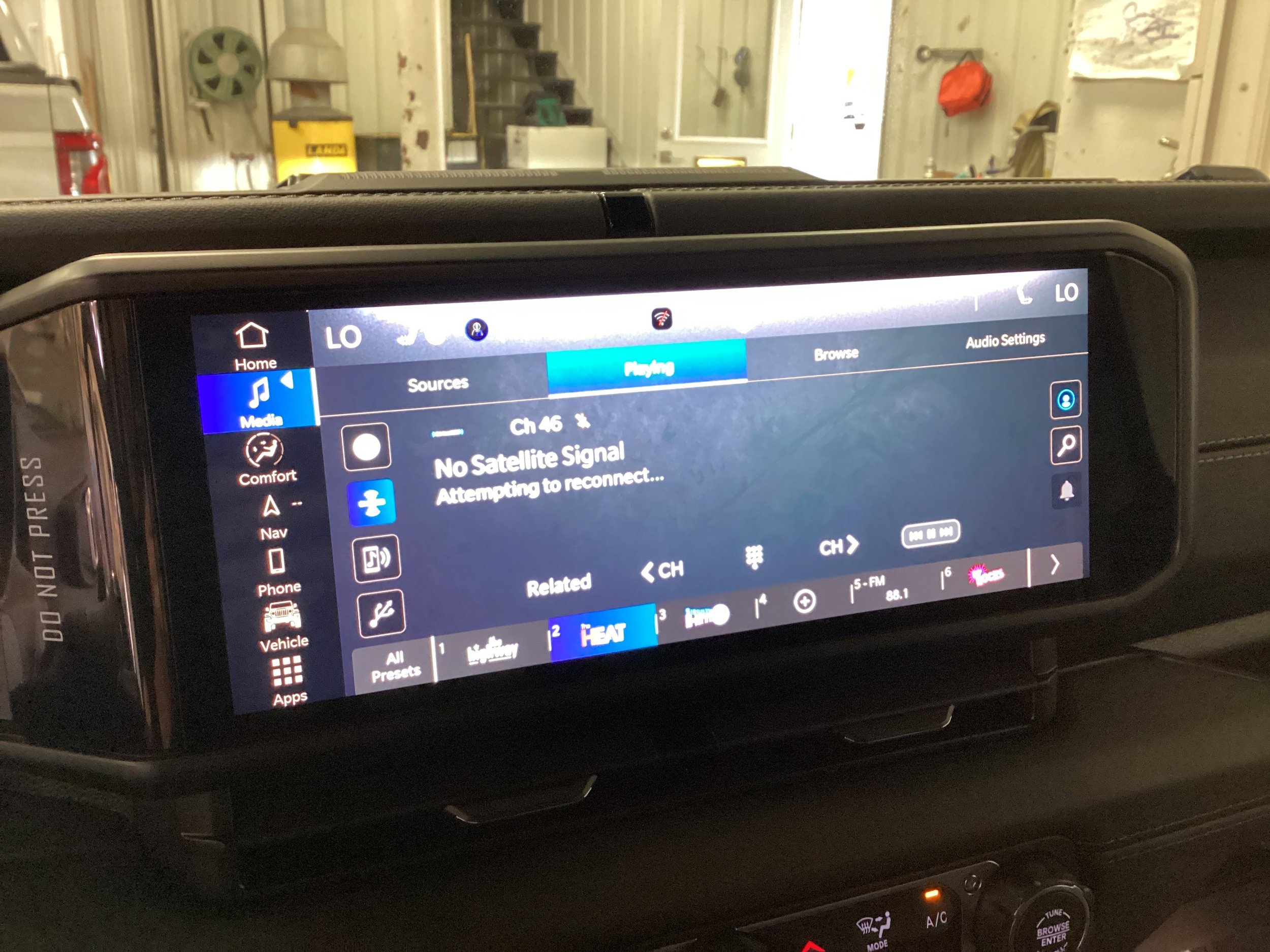 New 2026 Jeep Wrangler Unlimited Sahara AWD/4WD image 27