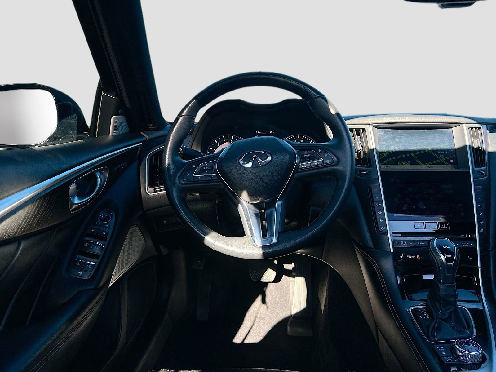 Used 2023 INFINITI Q50 Sensory image 24