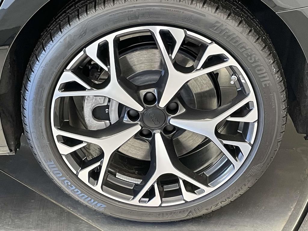 New 2026 Audi A6 Premium Plus AWD/4WD image 12
