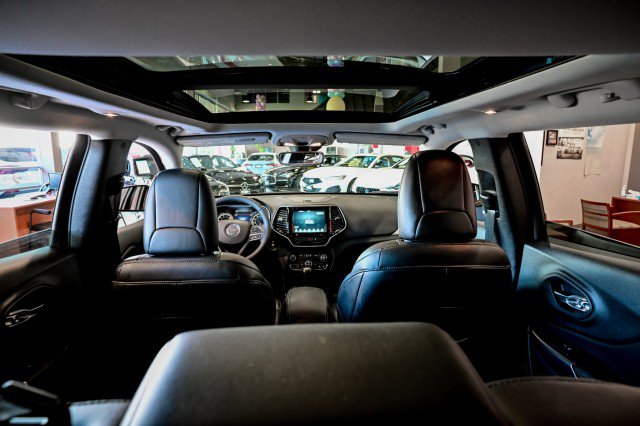 Used 2022 Jeep Cherokee Limited w/ Mopar Interior Package image 22