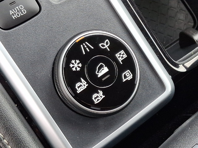 Used 2024 Nissan Pathfinder SV AWD/4WD image 24