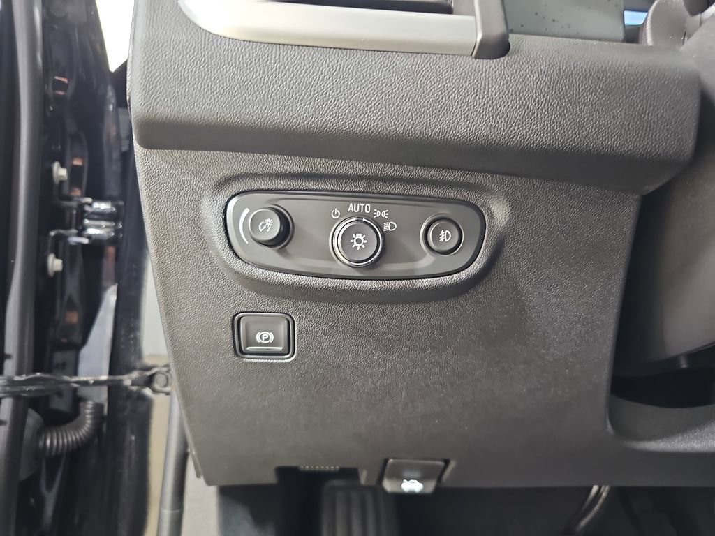 Certified 2024 GMC Terrain SLT w/ LPO, Floor Liner Package image 31