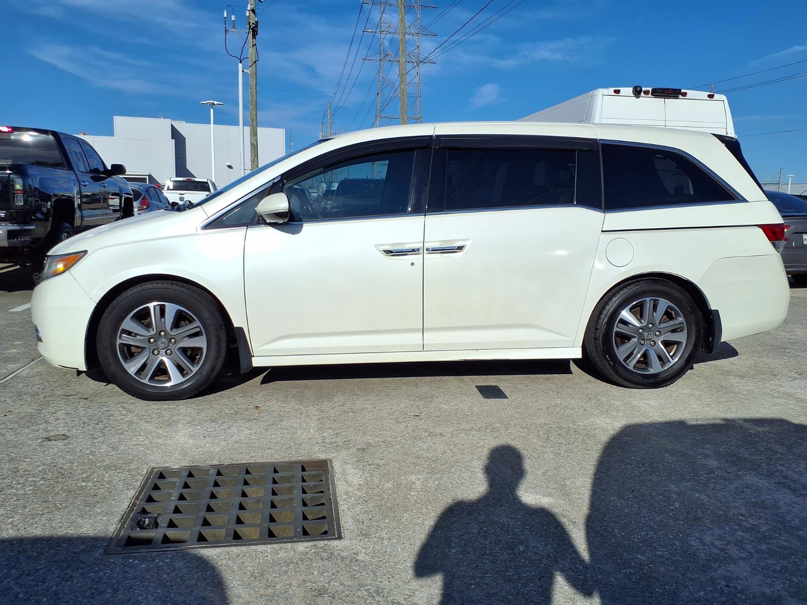 Used 2015 Honda Odyssey Touring image 22