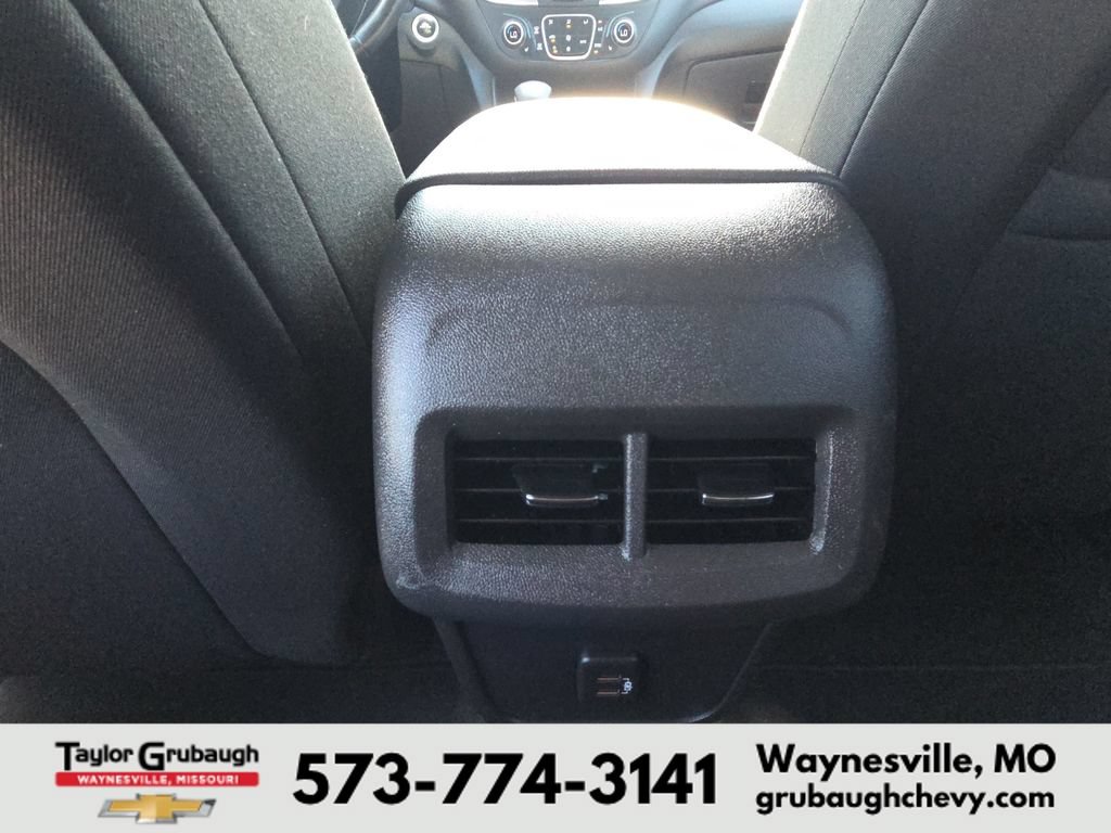 Used 2024 Chevrolet Equinox LT FWD image 30