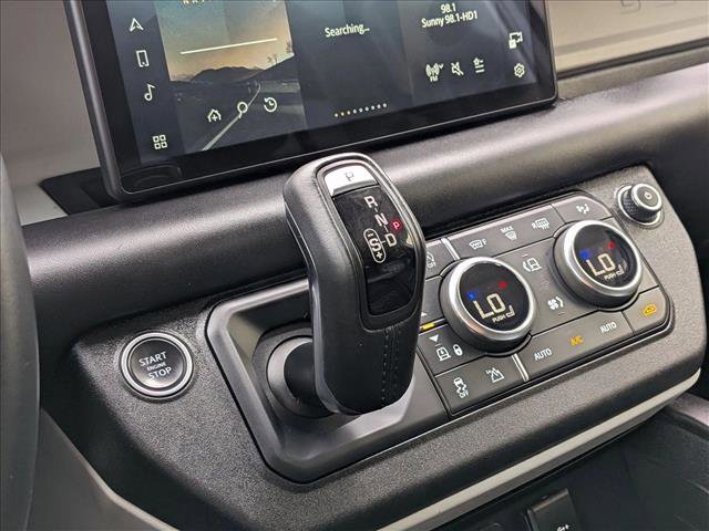 Used 2020 Land Rover Defender 110 HSE image 12