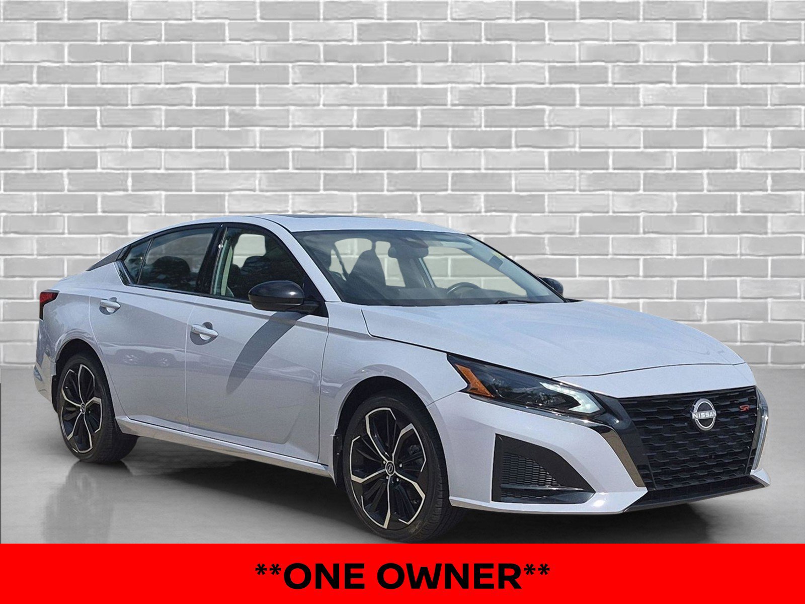 Certified 2023 Nissan Altima 2.5 SR w/ SR Premium Package AWD/4WD image 5