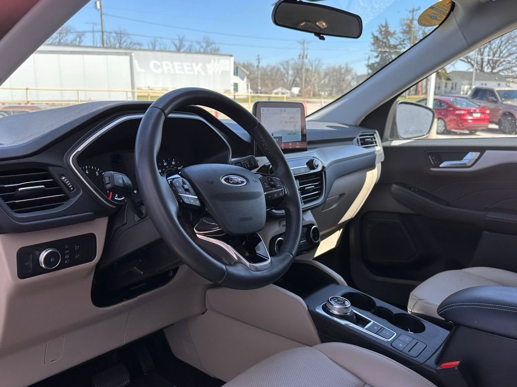 Used 2022 Ford Escape SEL AWD/4WD image 10