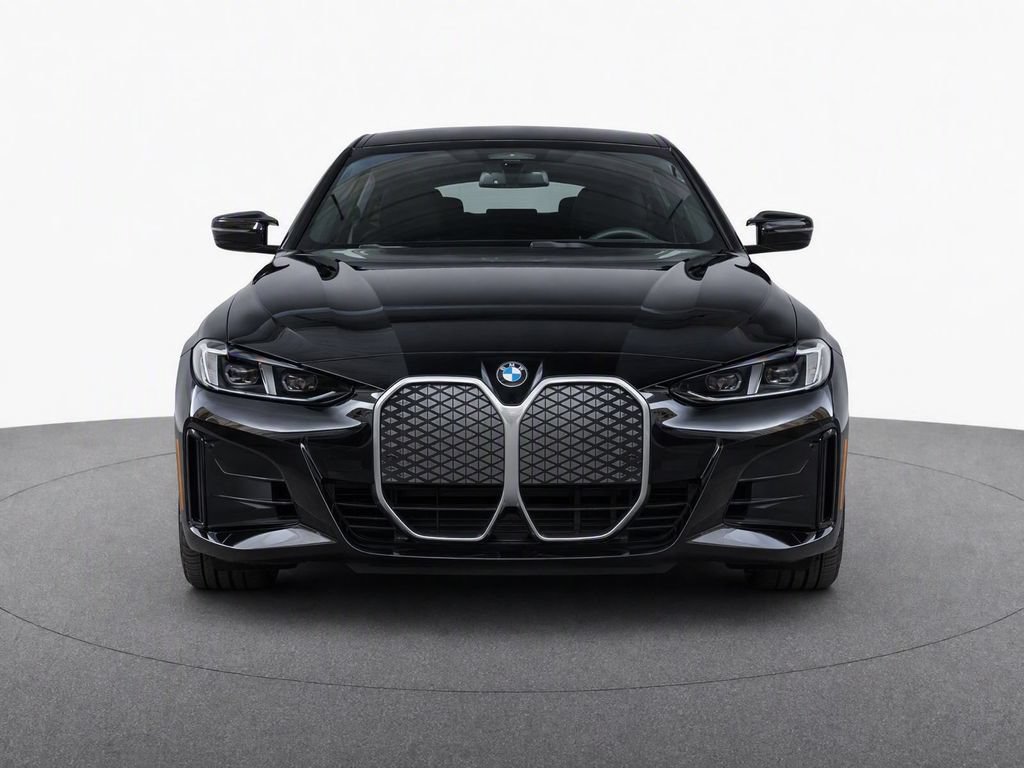 Used 2025 BMW i4 xDrive40i w/ Premium Package AWD/4WD image 2