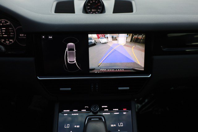 Used 2019 Porsche Cayenne AWD/4WD image 37