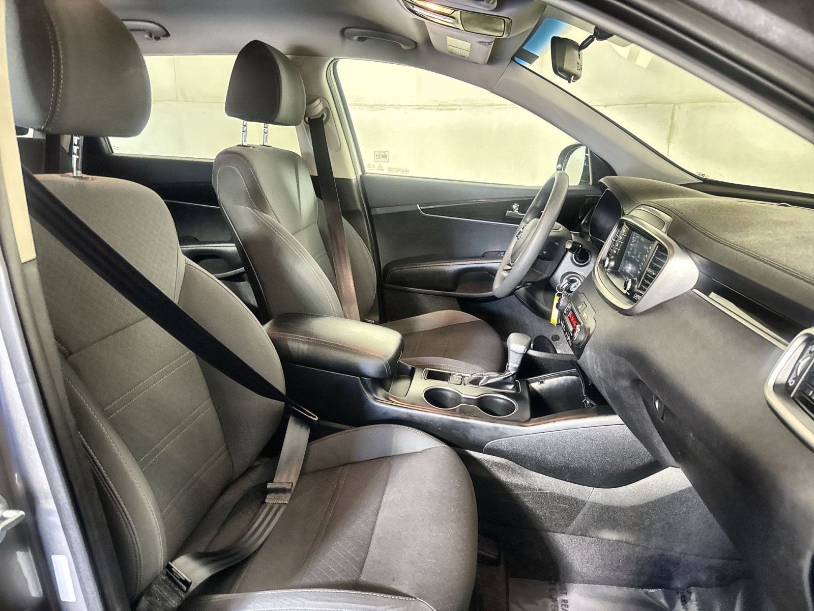 Used 2019 Kia Sorento AWD V6 image 28