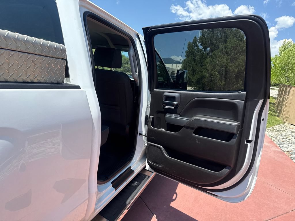 Used 2018 Chevrolet Silverado 2500 LT AWD/4WD image 22
