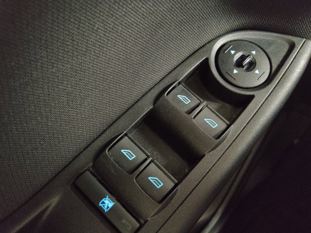 Used 2018 Ford Focus SE image 27