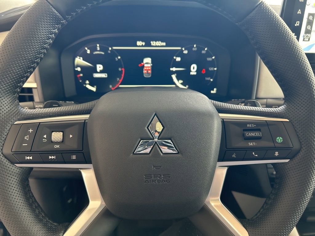 New 2026 Mitsubishi Outlander SE image 47