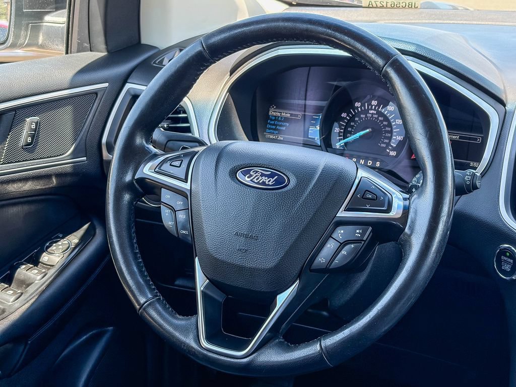Used 2018 Ford Edge SEL w/ Equipment Group 201A FWD image 18