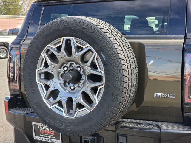 New 2025 GMC Hummer EV 3X w/ LPO, Roof Cross Rail Package image 13