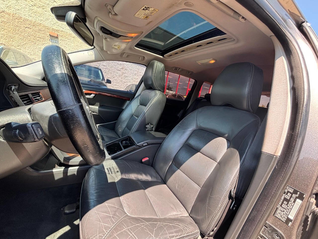 Used 2010 Volvo XC70 3.2 image 9