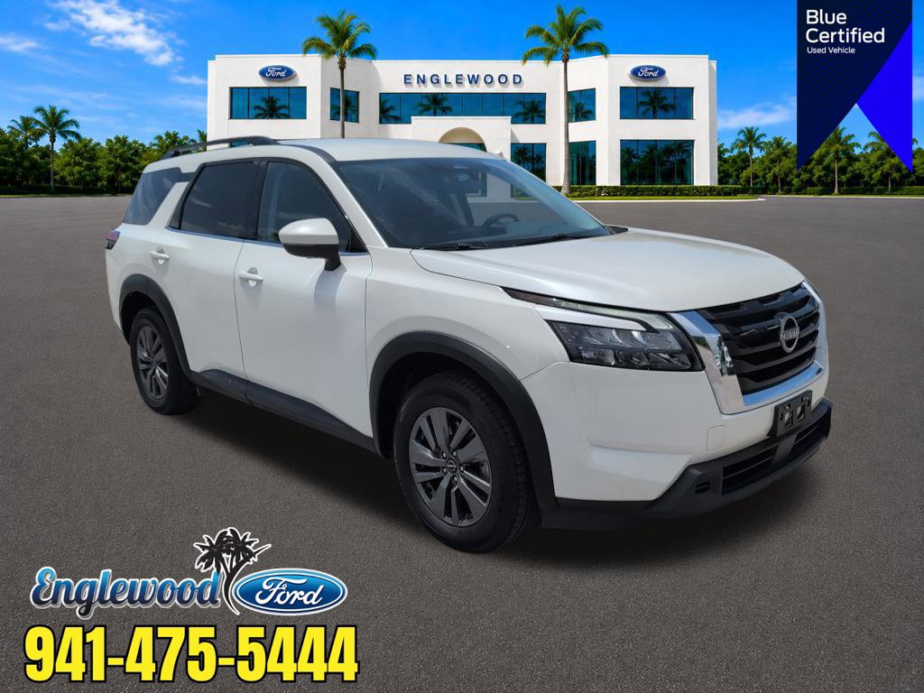 Used 2024 Nissan Pathfinder SV