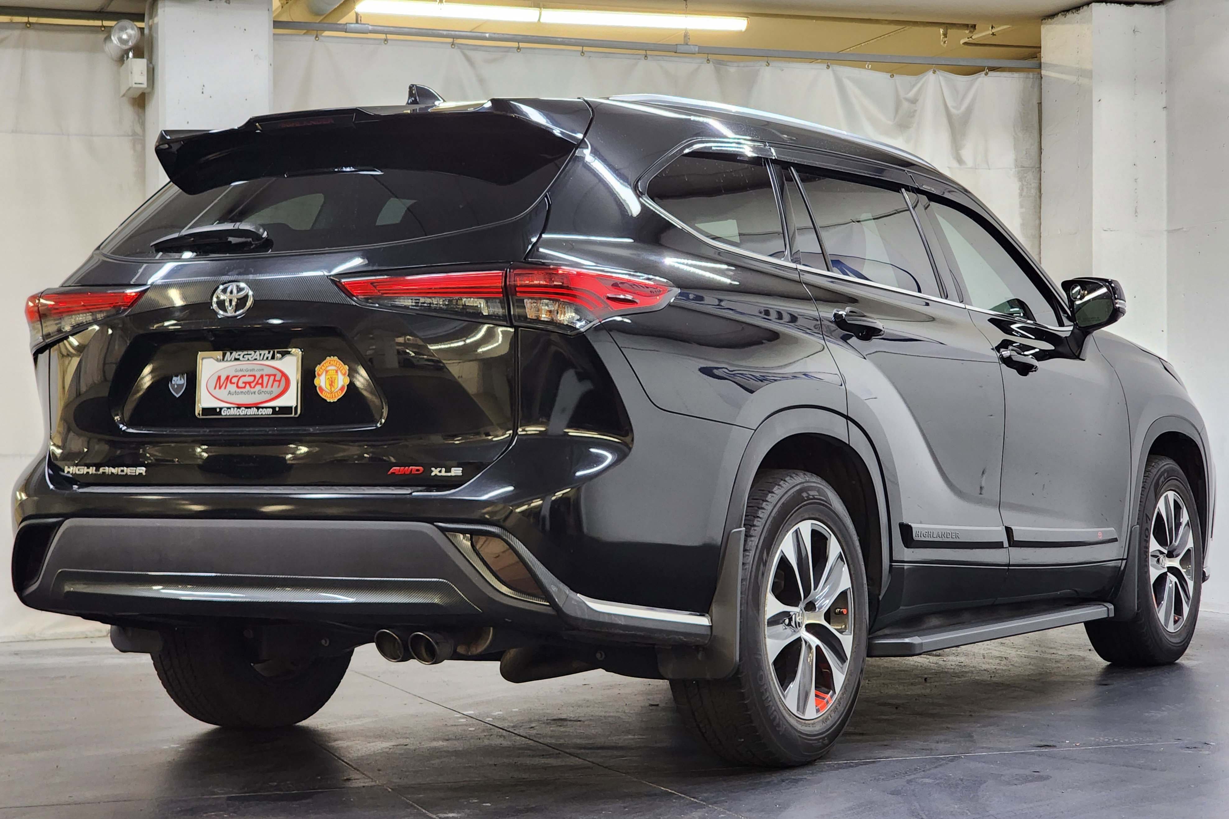 Used 2020 Toyota Highlander XLE FWD image 5