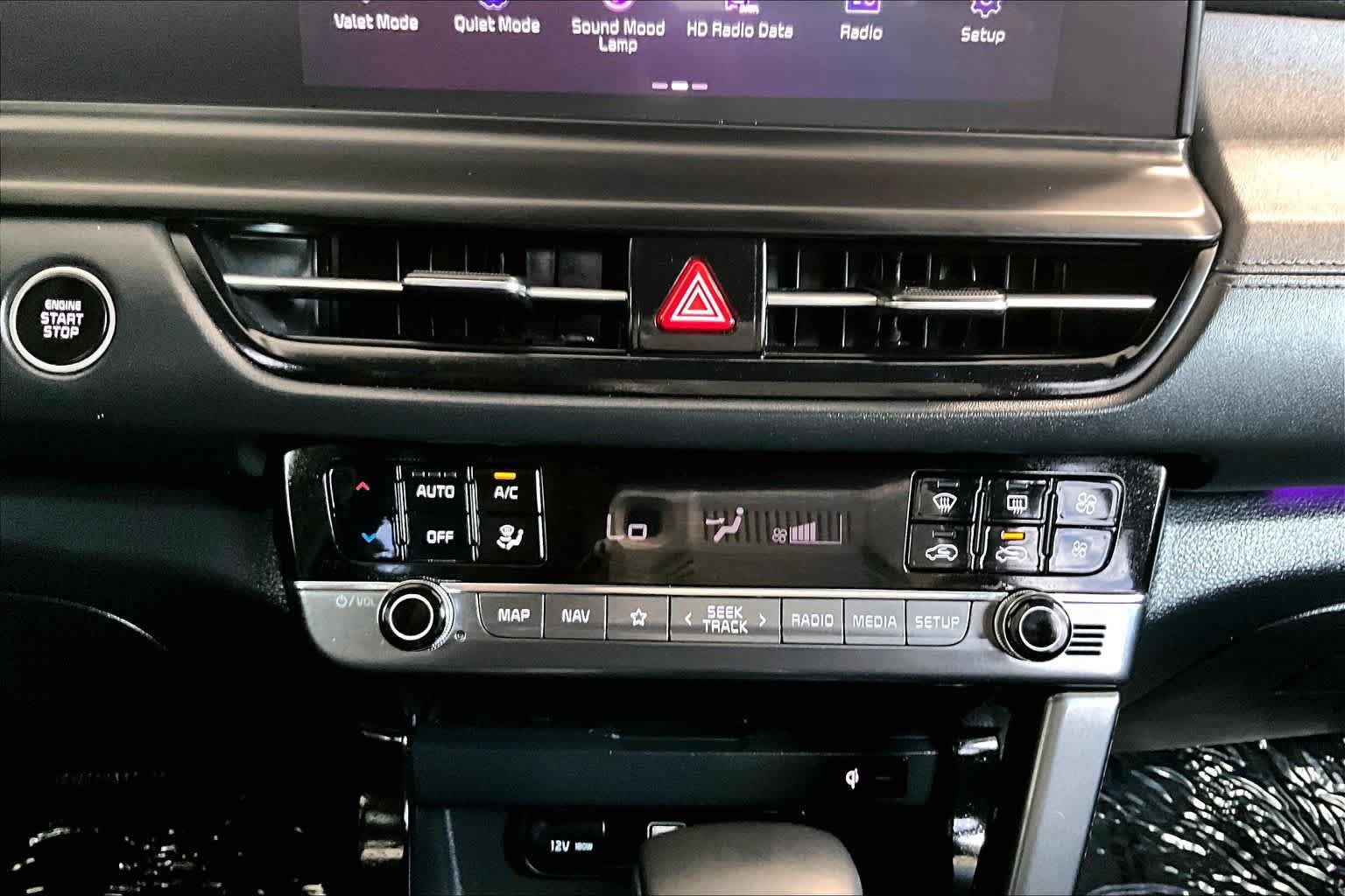 Certified 2025 Kia Seltos SX w/ SX Sunroof Package AWD/4WD image 33