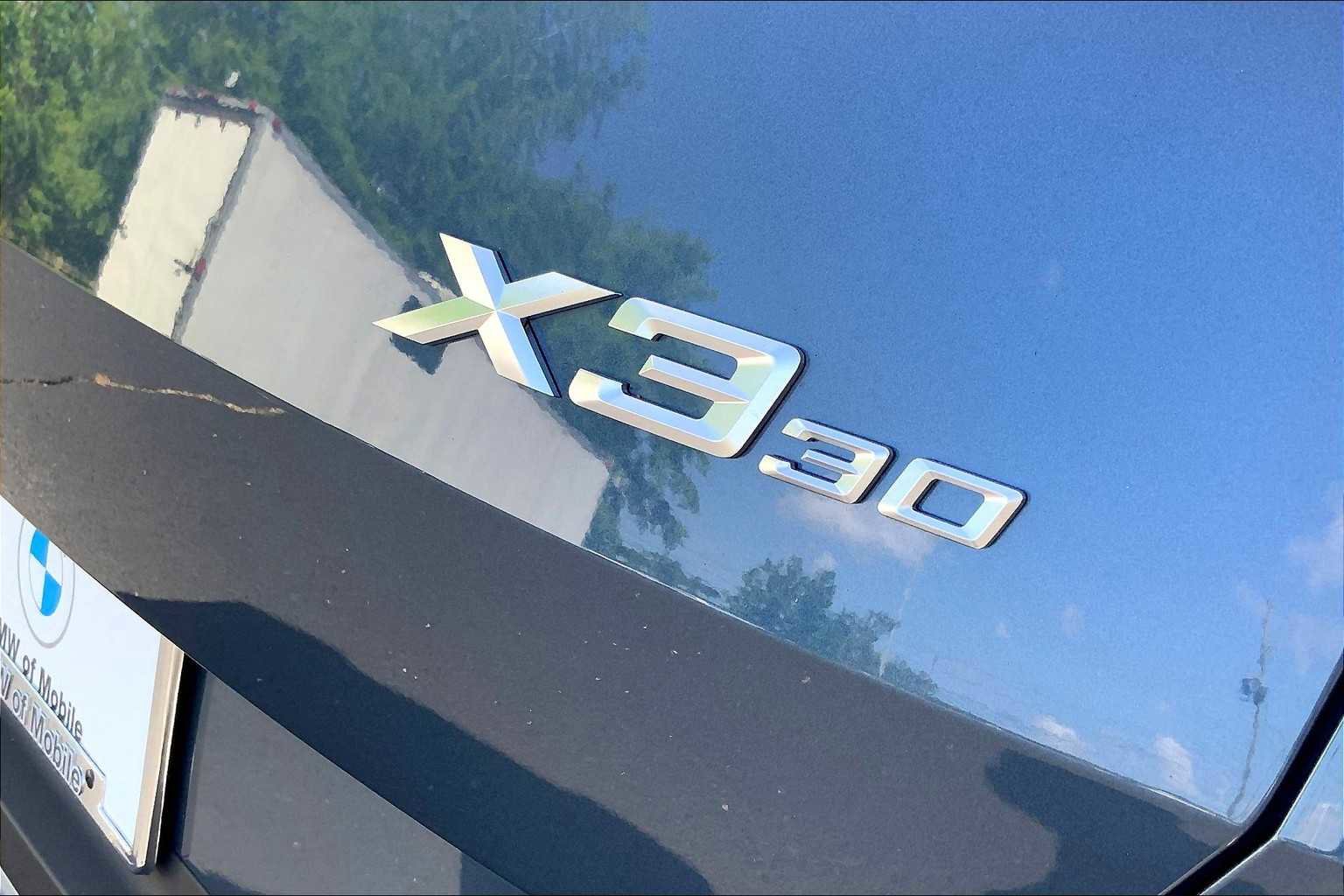 Used 2025 BMW X3 xDrive30i w/ Premium Package image 16