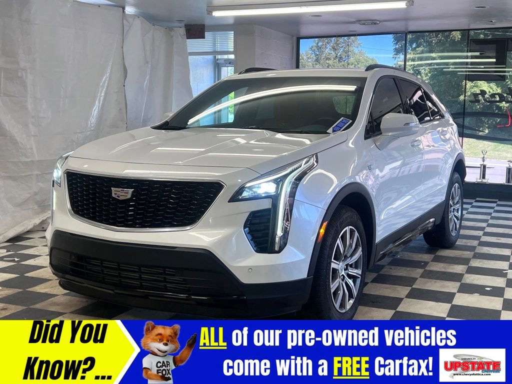 Used 2023 Cadillac XT4 Sport image 2