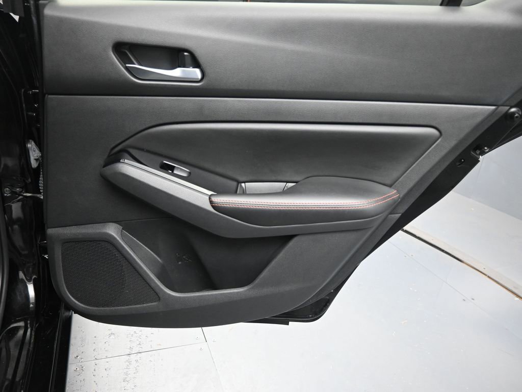Used 2023 Nissan Altima 2.5 SR image 24