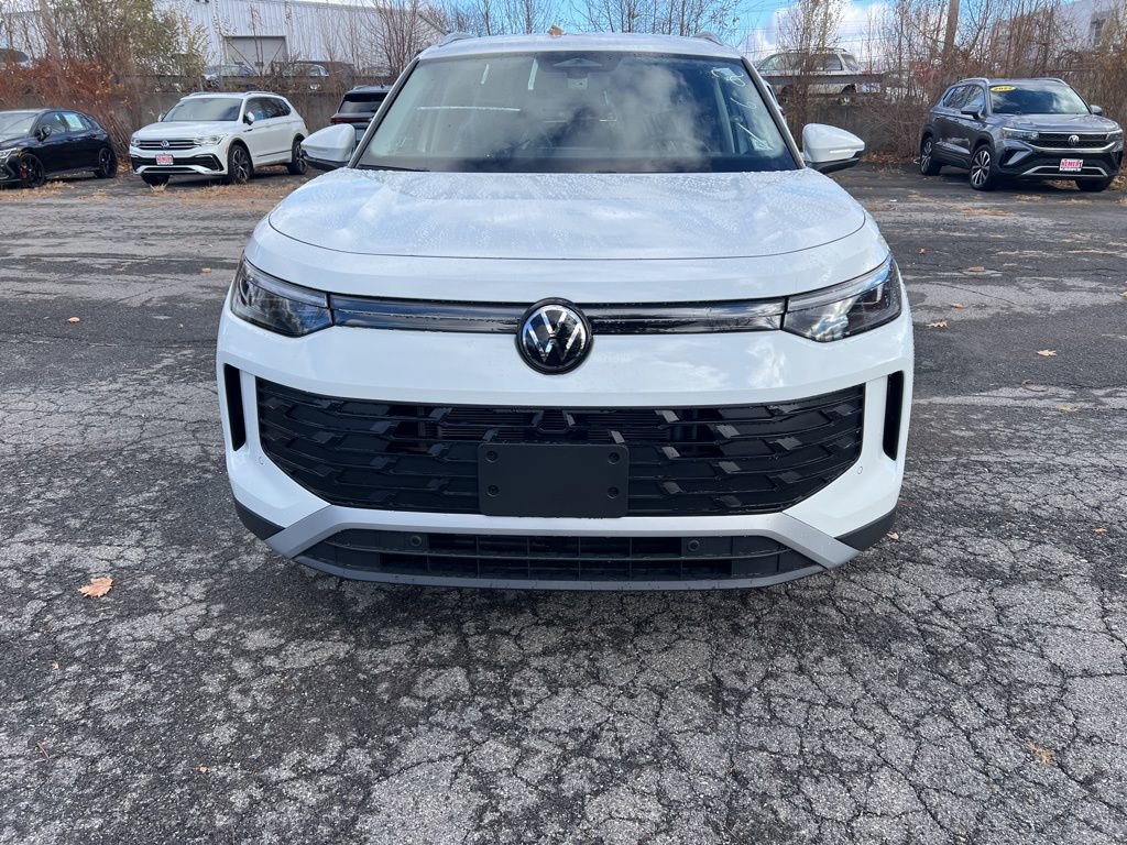 New 2026 Volkswagen Tiguan SE AWD/4WD image 2