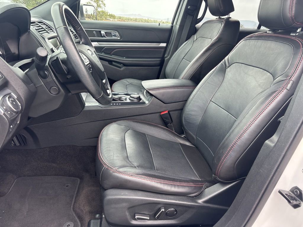 Used 2018 Ford Explorer Sport w/ Equipment Group 401A AWD/4WD image 9