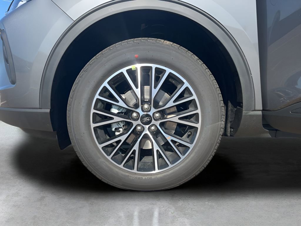 New 2025 Ford Escape SE w/ Class II Trailer Tow Package image 33