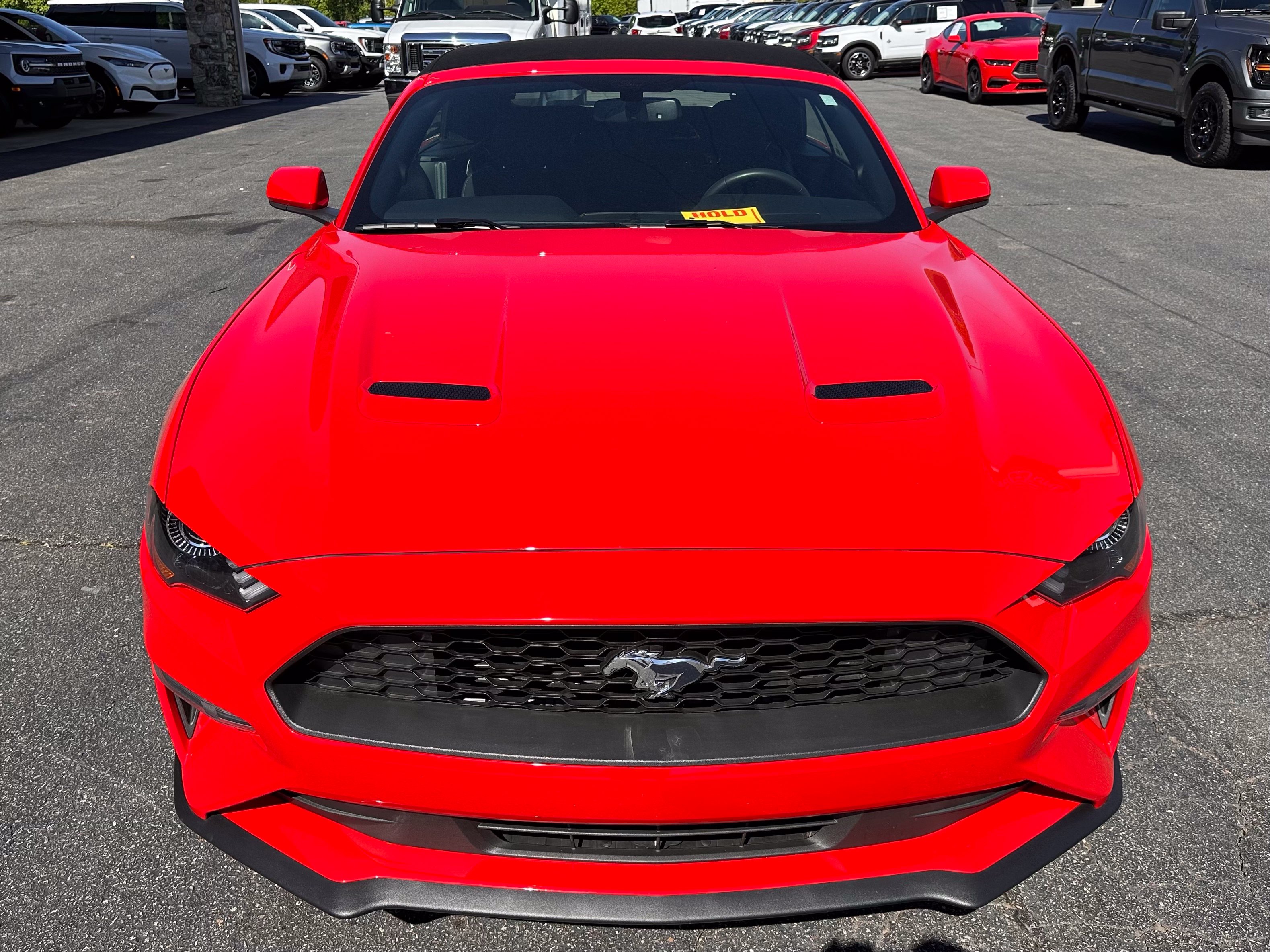 Used 2018 Ford Mustang Convertible RWD image 3