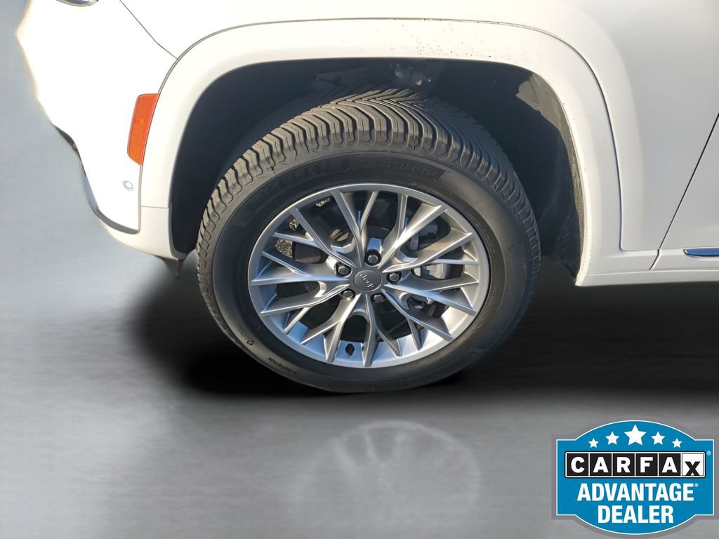 Used 2023 Jeep Grand Cherokee L Summit w/ Luxury Tech Group V image 20