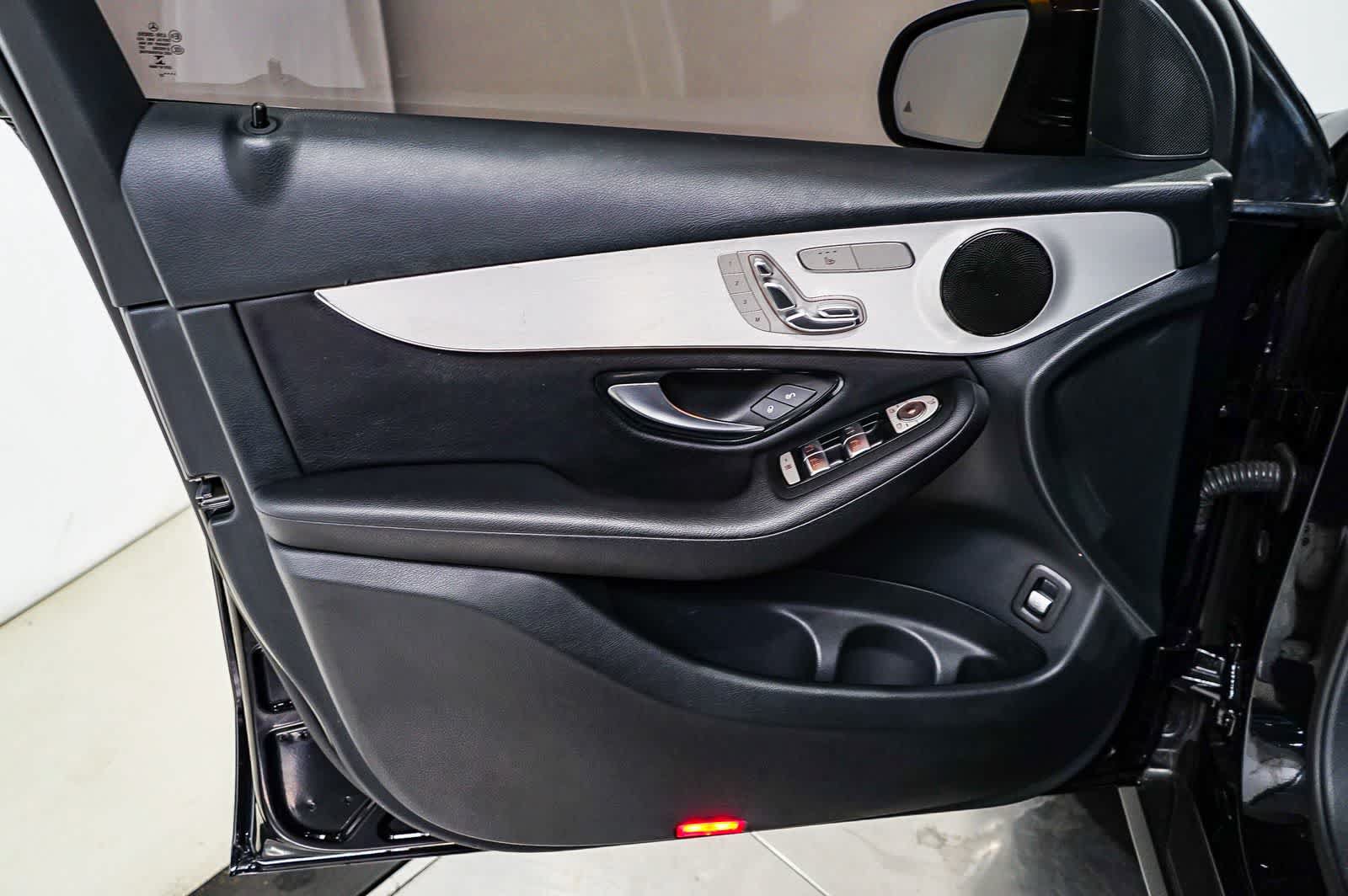 Certified 2022 Mercedes-Benz GLC 300 image 19