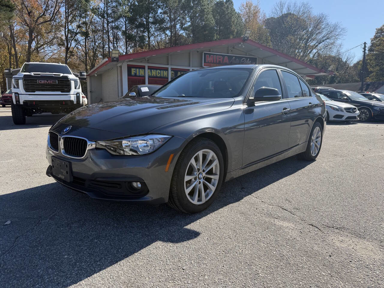 Used 2016 BMW 320i xDrive Sedan image 2