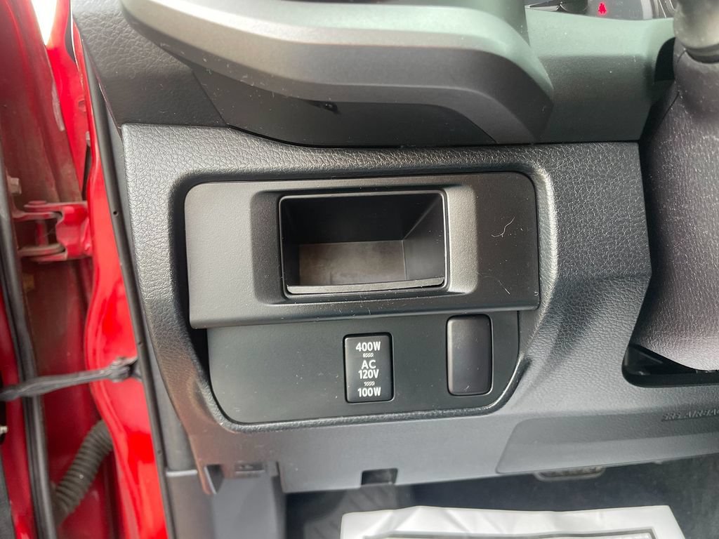 Used 2016 Toyota Tacoma TRD Sport AWD/4WD image 14