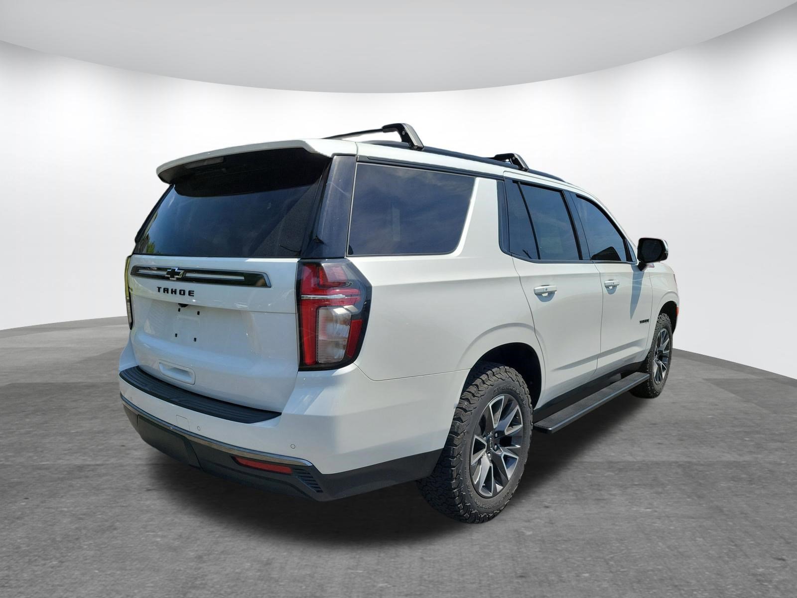 Used 2022 Chevrolet Tahoe Z71 w/ Luxury Package AWD/4WD image 35
