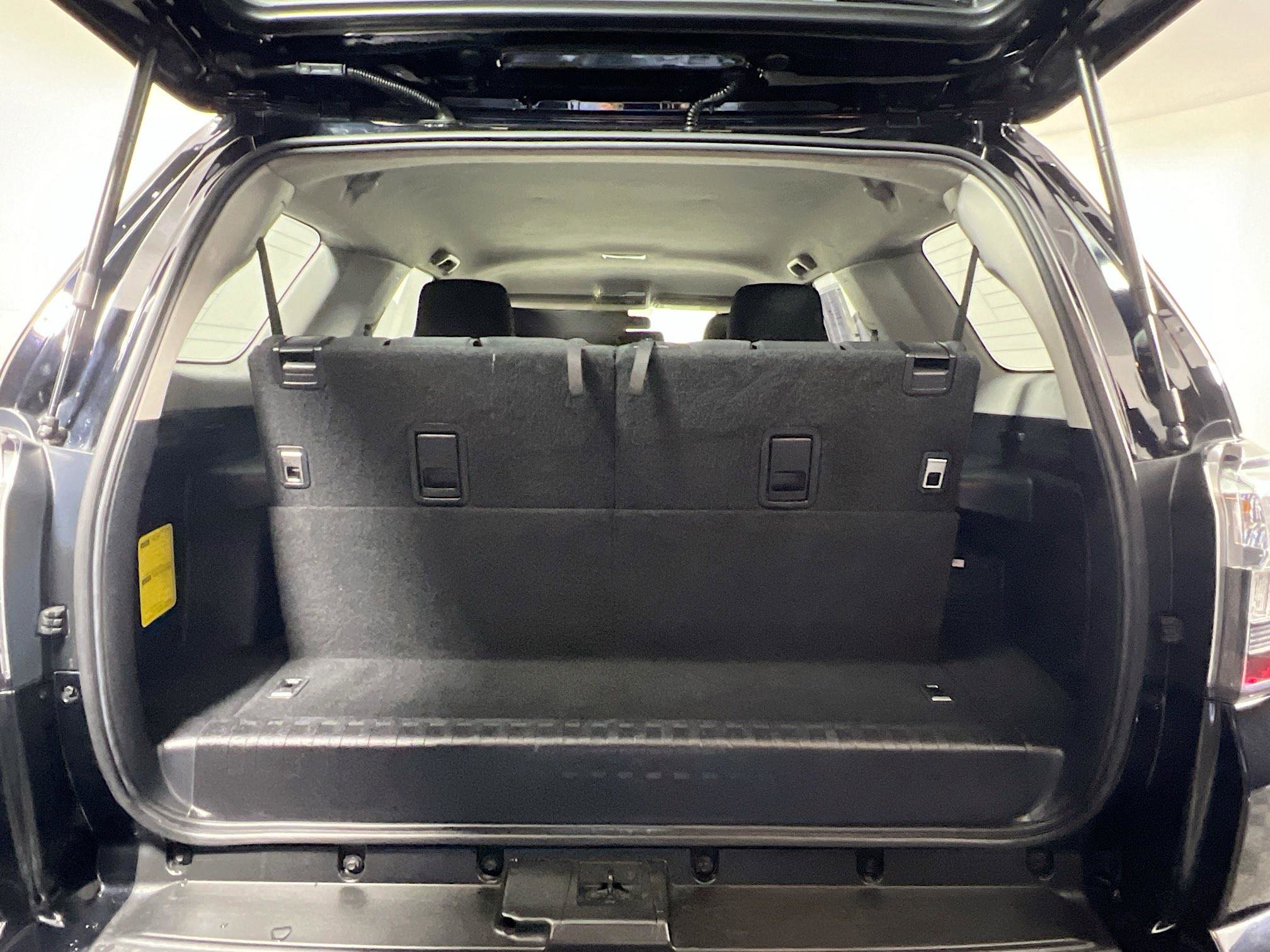 Used 2016 Toyota 4Runner SR5 image 33