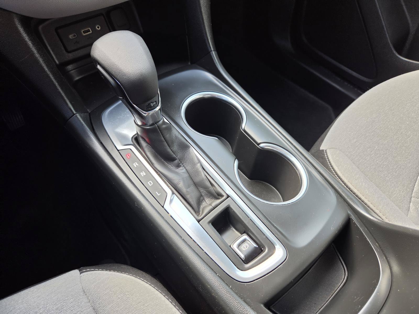 Used 2022 Chevrolet Equinox LS w/ LS Convenience Package FWD image 24
