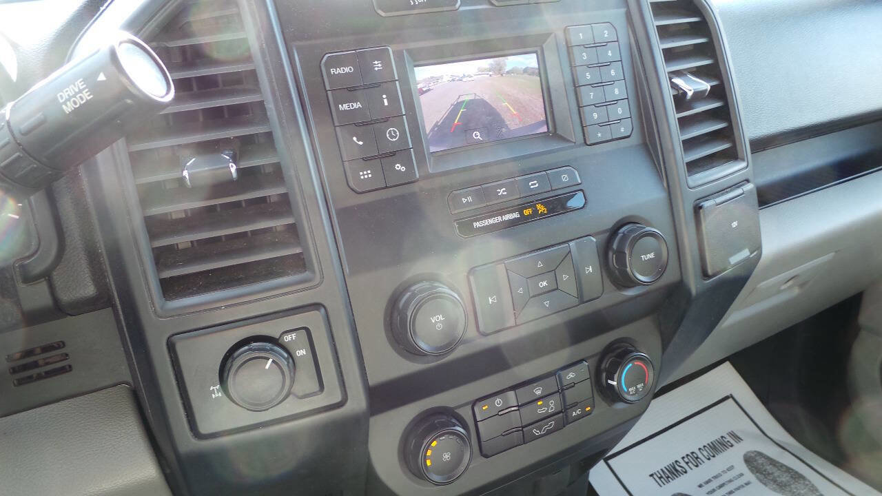Used 2018 Ford F150 XL w/ Heavy-Duty Payload Package image 12