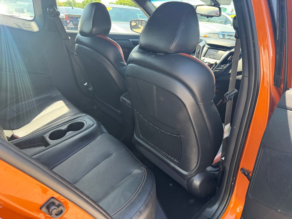 Used 2016 Hyundai Veloster Turbo FWD image 12