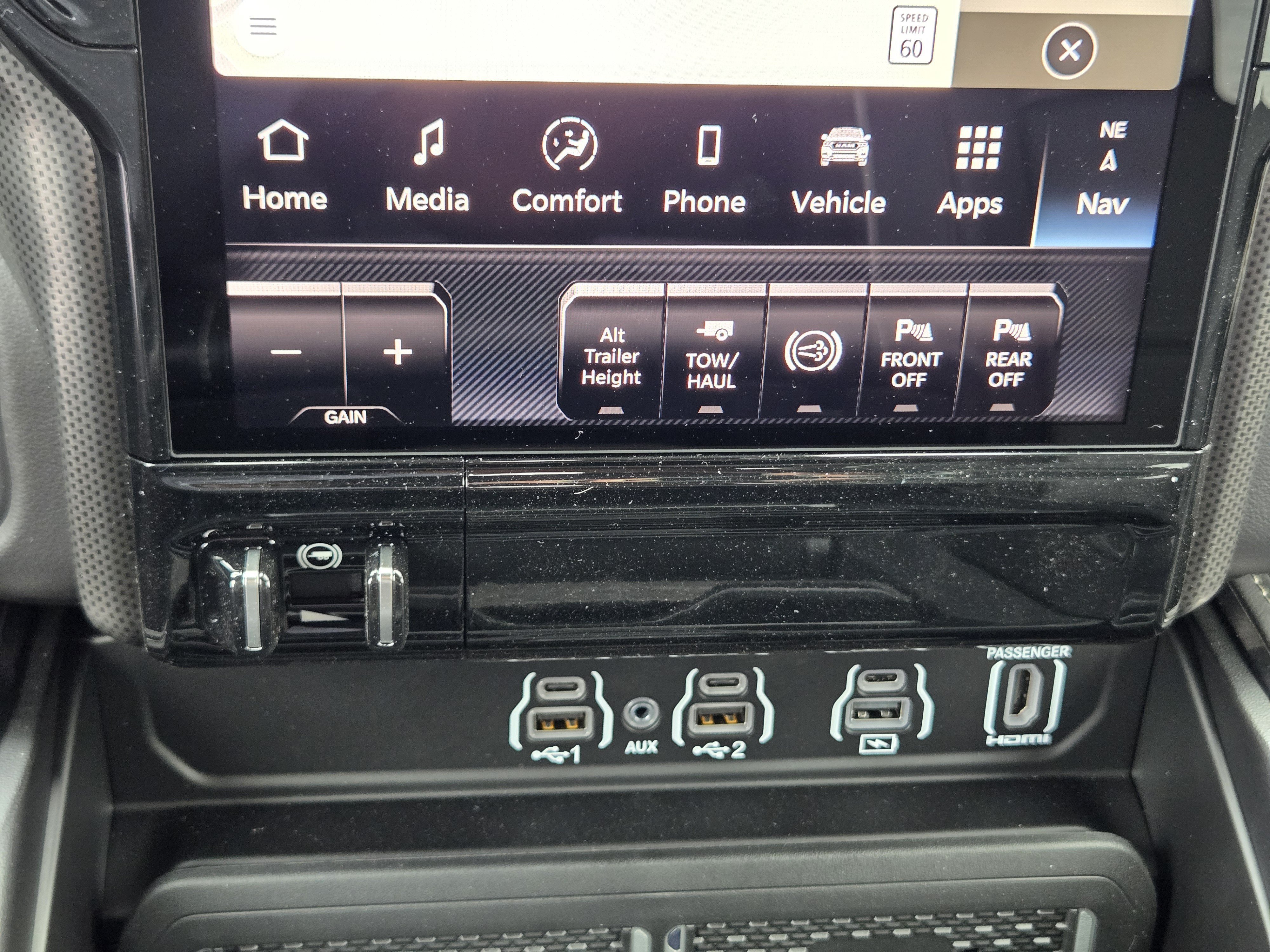 New 2027 RAM 3500 Limited AWD/4WD image 16